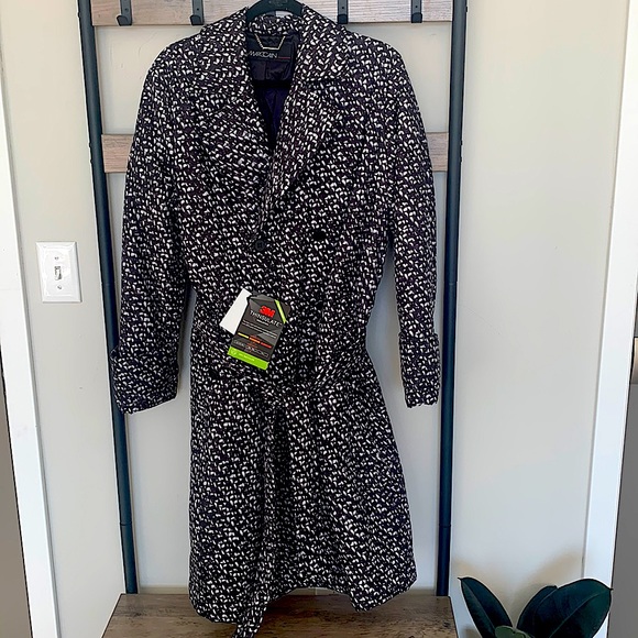 Trench coat insulated